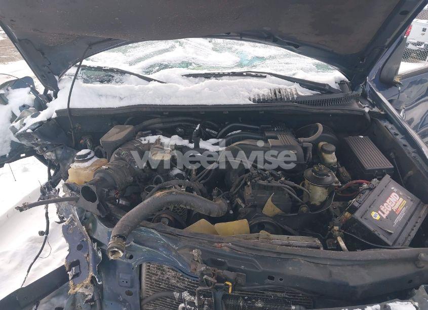 Photo 10 of 2004 Ford Explorer XLS (VIN 1FMZU72K84UC01836)