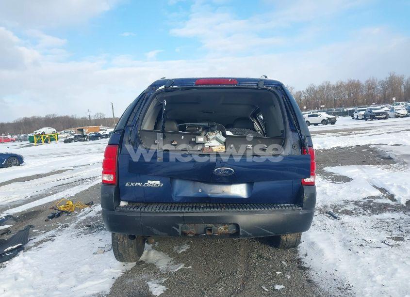 Photo 17 of 2004 Ford Explorer XLS (VIN 1FMZU72K84UC01836)