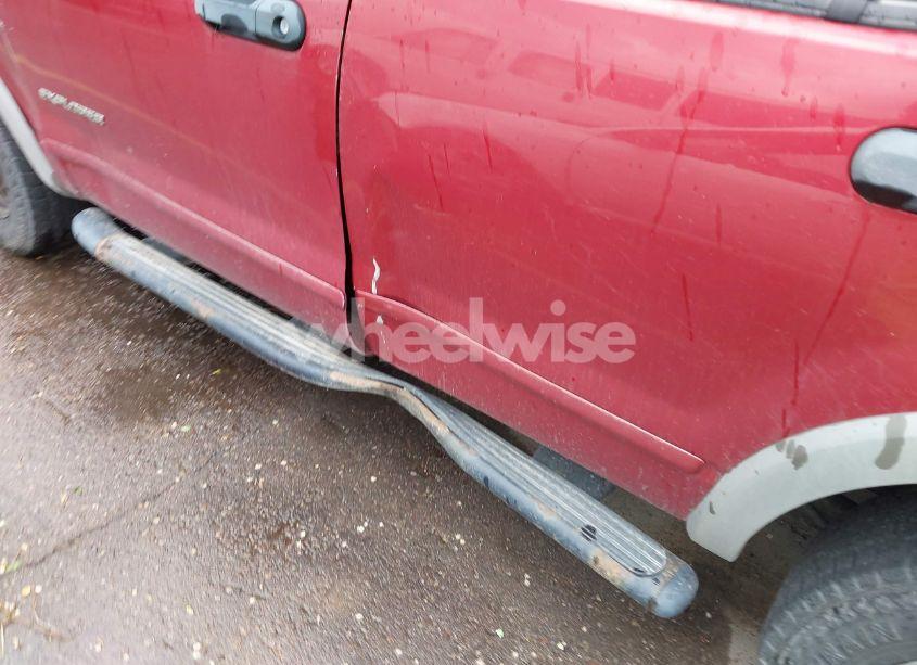 Photo 6 of 2002 Ford Explorer XLS (VIN 1FMZU72K92ZC87108)