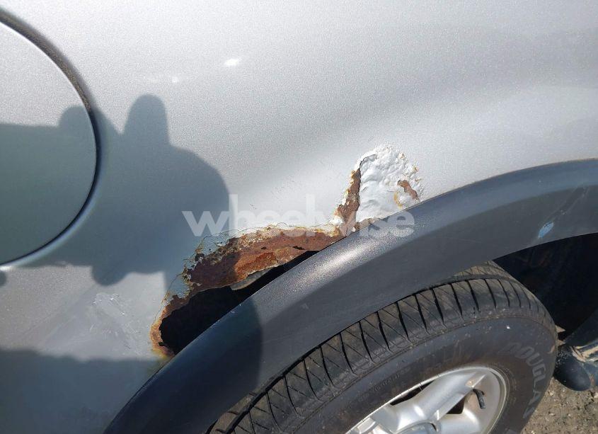 Photo 6 of 2004 Ford Explorer XLS (VIN 1FMZU72K94UB45244)