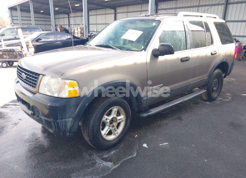 Photo 2 of 2005 Ford Explorer XLS/XLS SPORT (VIN 1FMZU72K95UB48789)