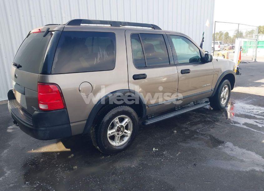 Photo 4 of 2005 Ford Explorer XLS/XLS SPORT (VIN 1FMZU72K95UB48789)