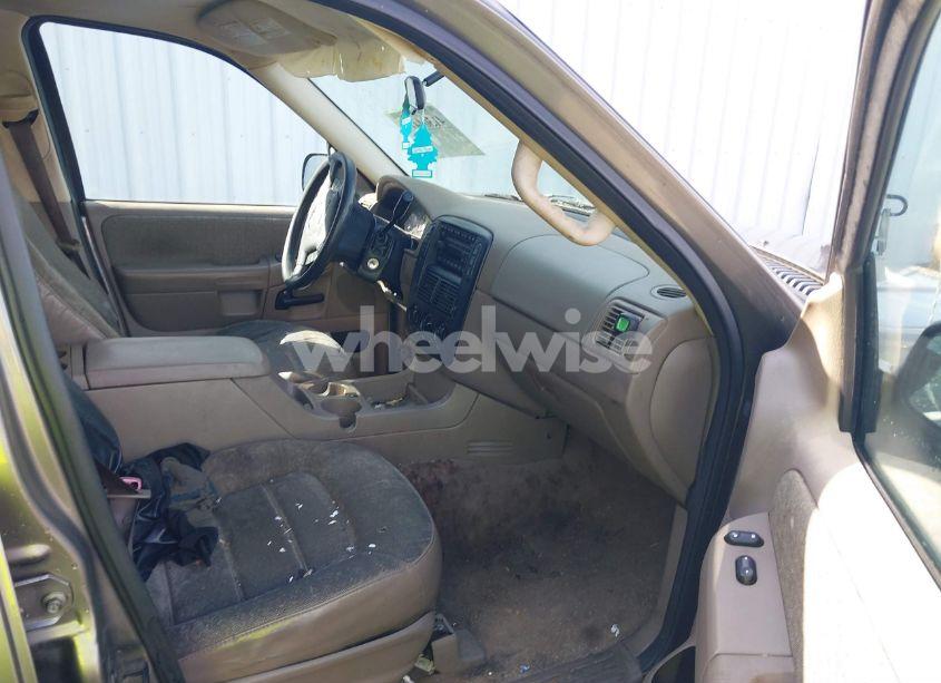 Photo 5 of 2005 Ford Explorer XLS/XLS SPORT (VIN 1FMZU72K95UB48789)