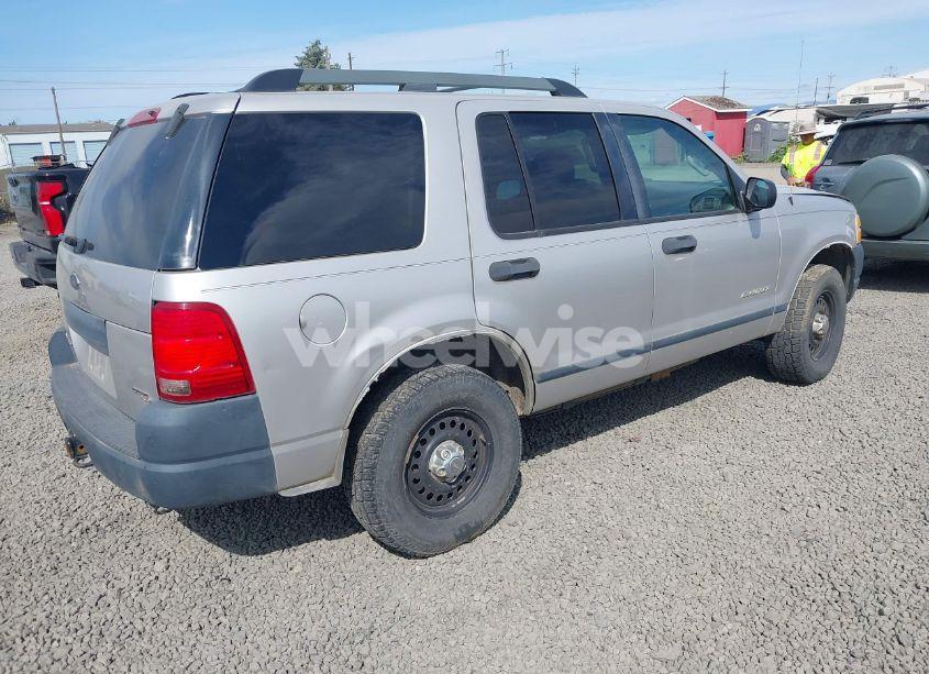 Photo 4 of 2005 Ford Explorer XLS/XLS SPORT (VIN 1FMZU72KX5ZA67190)