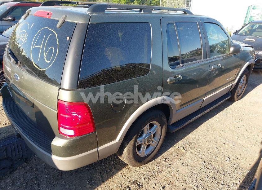 Photo 4 of 2002 Ford Explorer XLT (VIN 1FMZU73E02UA28299)