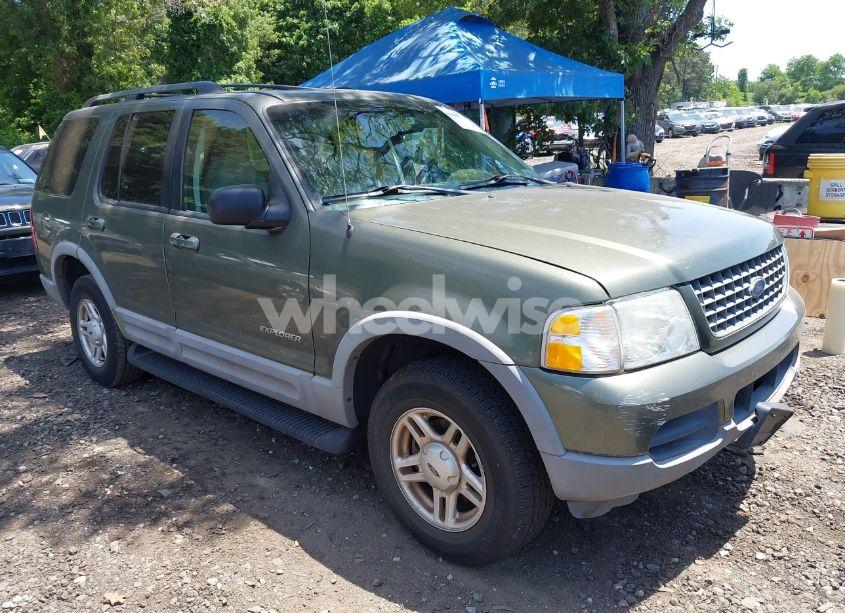 2002 Ford Explorer XLT (VIN 1FMZU73E02UB59460) main photo