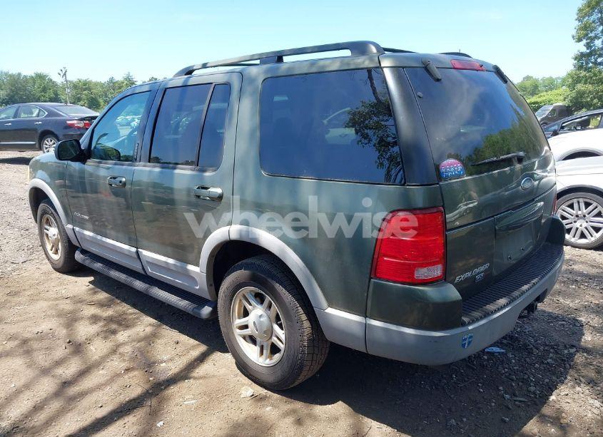 Photo 3 of 2002 Ford Explorer XLT (VIN 1FMZU73E02UB59460)