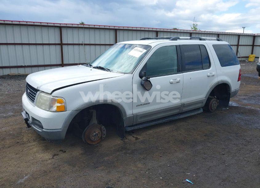 Photo 2 of 2002 Ford Explorer XLT (VIN 1FMZU73E02ZA05494)