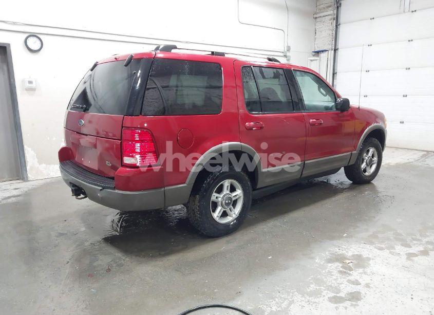 Photo 4 of 2002 Ford Explorer XLT (VIN 1FMZU73E02ZA30461)