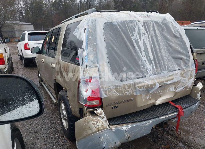 Photo 3 of 2002 Ford Explorer XLT (VIN 1FMZU73E02ZB21004)