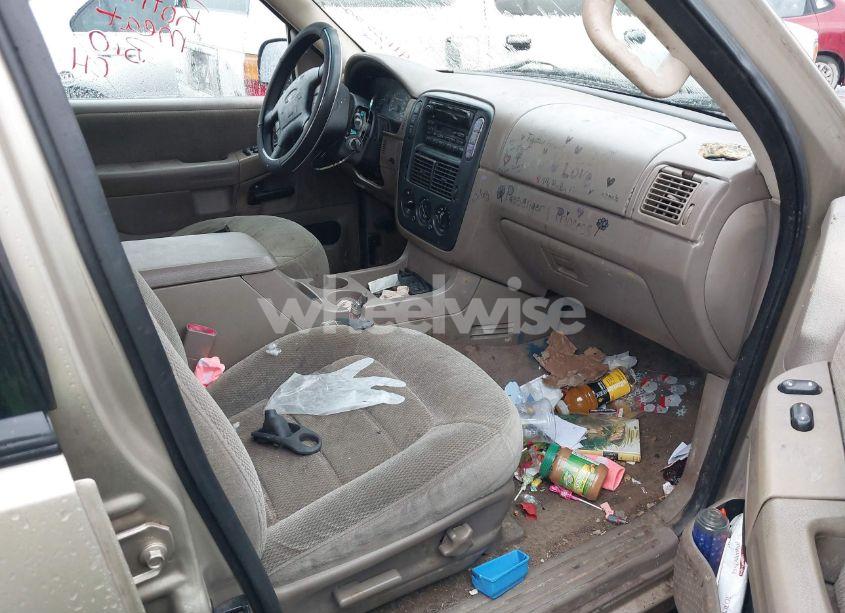 Photo 5 of 2002 Ford Explorer XLT (VIN 1FMZU73E02ZB21004)