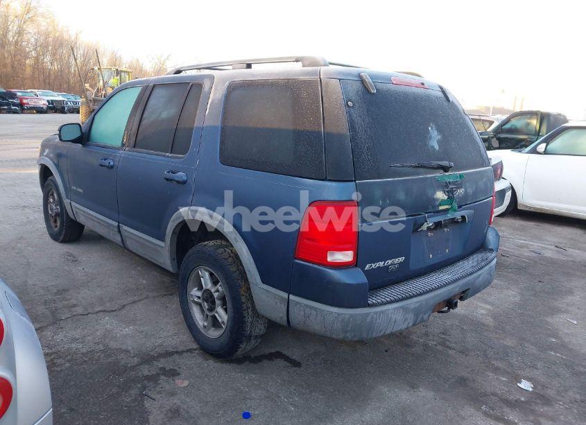 Photo 3 of 2002 Ford Explorer XLT (VIN 1FMZU73E02ZB55380)