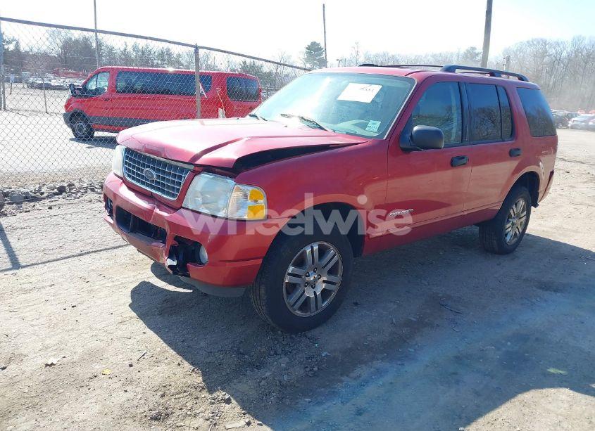 Photo 2 of 2004 Ford Explorer NBX/XLT (VIN 1FMZU73E04UC09390)