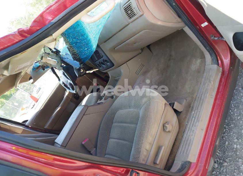 Photo 5 of 2002 Ford Explorer XLT (VIN 1FMZU73E12UB08940)