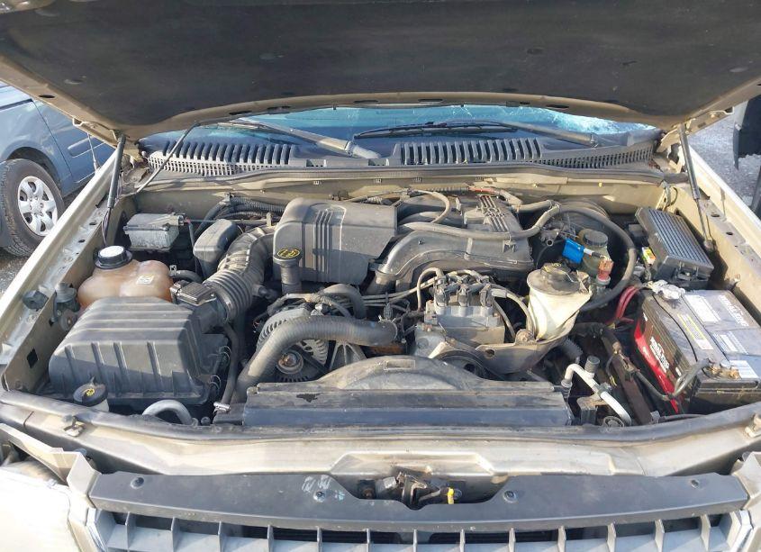 Photo 10 of 2002 Ford Explorer XLT (VIN 1FMZU73E12ZA09005)