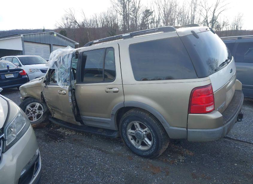 Photo 15 of 2002 Ford Explorer XLT (VIN 1FMZU73E12ZA09005)
