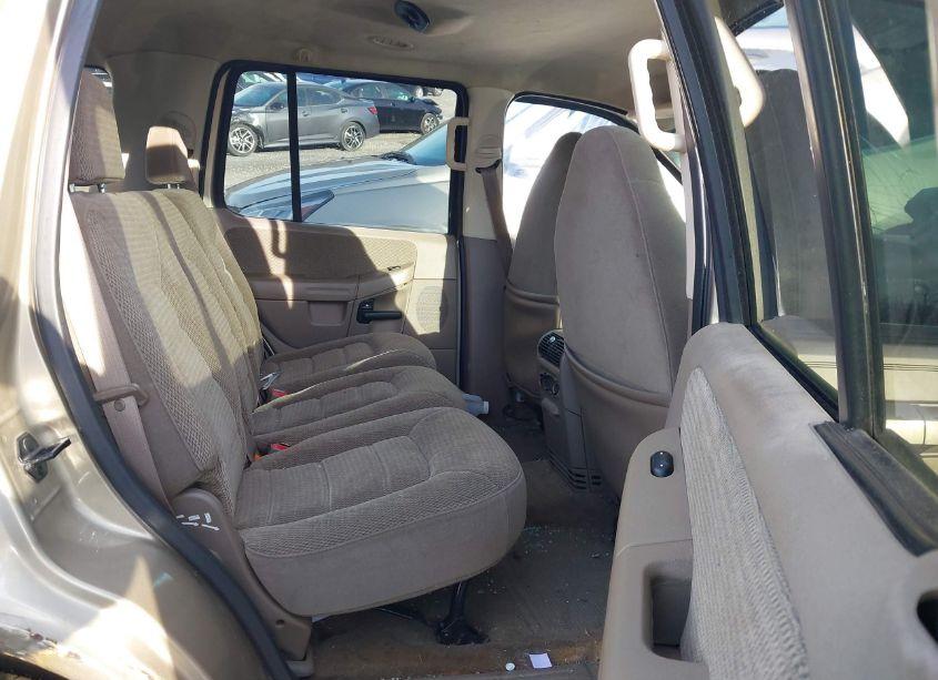 Photo 8 of 2002 Ford Explorer XLT (VIN 1FMZU73E12ZA09005)