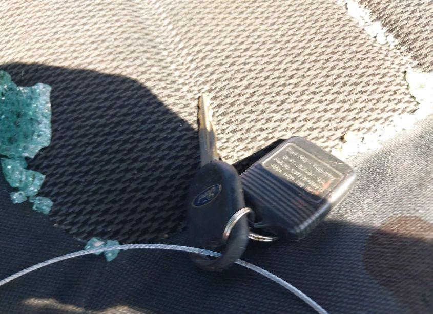 Photo 11 of 2002 Ford Explorer XLT (VIN 1FMZU73E12ZC34993)