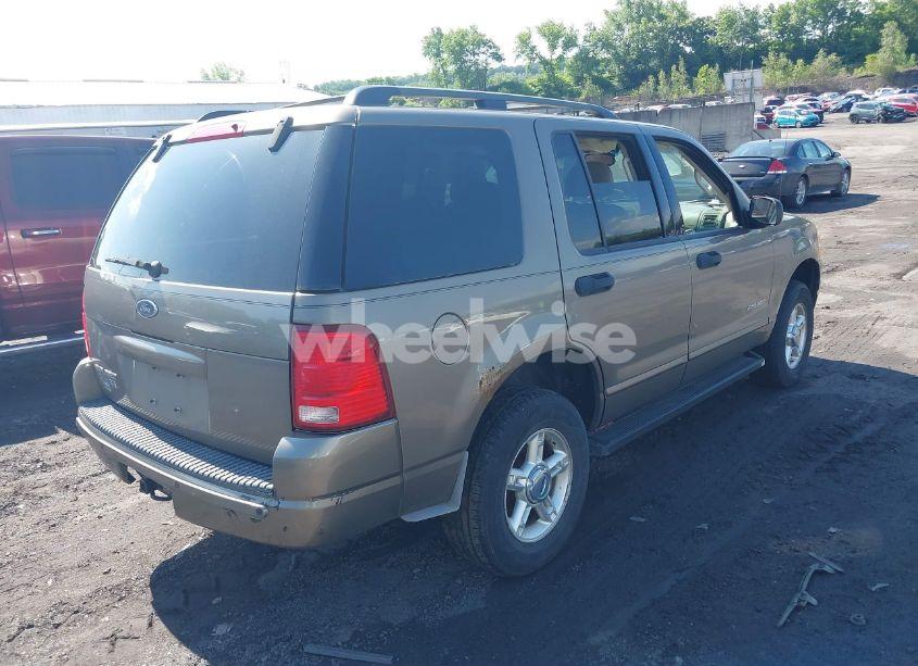 Photo 4 of 2004 Ford Explorer NBX/XLT (VIN 1FMZU73E14UC34007)