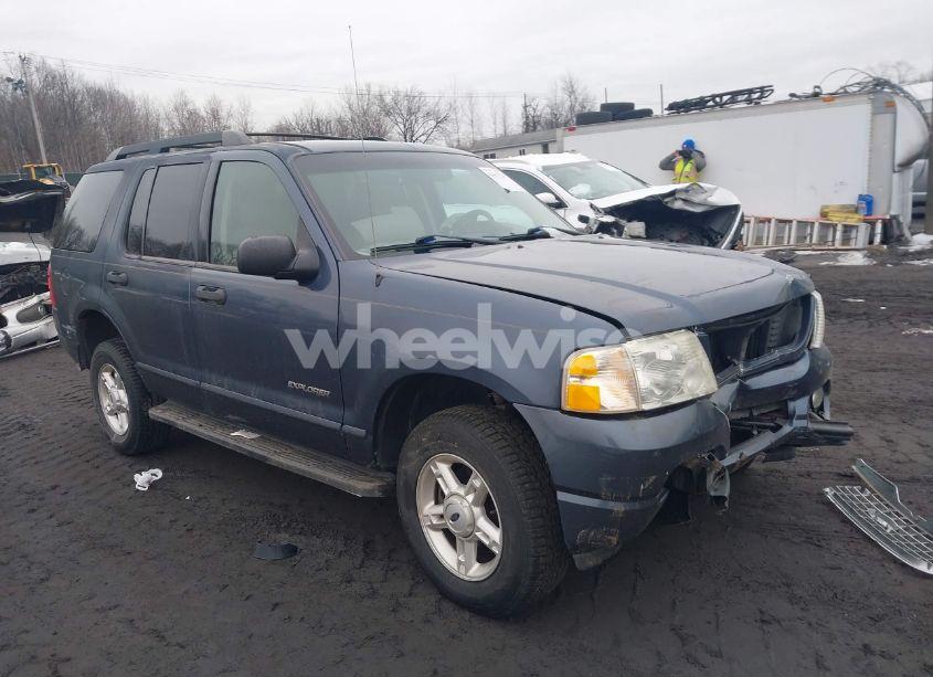 2005 Ford Explorer XLT/XLT SPORT (VIN 1FMZU73E15UC01445) main photo