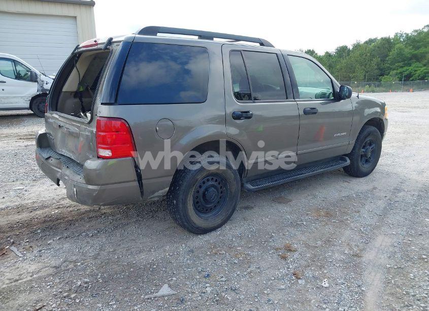 Photo 4 of 2005 Ford Explorer XLT/XLT SPORT (VIN 1FMZU73E15ZA35074)