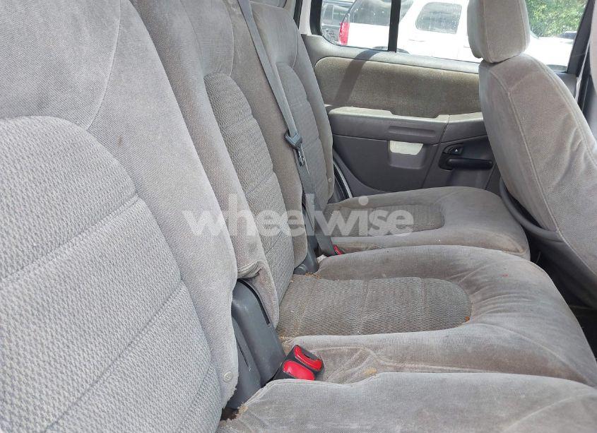 Photo 8 of 2005 Ford Explorer XLT/XLT SPORT (VIN 1FMZU73E15ZA62100)