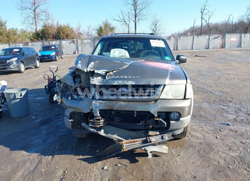 Photo 12 of 2002 Ford Explorer XLT (VIN 1FMZU73E22UC39410)