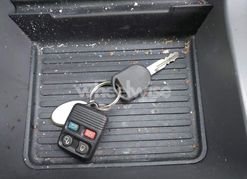 Photo 11 of 2005 Ford Explorer XLT/XLT SPORT (VIN 1FMZU73E45UA24308)