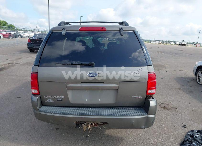 Photo 15 of 2005 Ford Explorer XLT/XLT SPORT (VIN 1FMZU73E45UA30741)