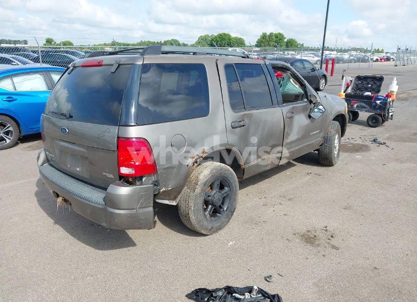 Photo 4 of 2005 Ford Explorer XLT/XLT SPORT (VIN 1FMZU73E45UA30741)