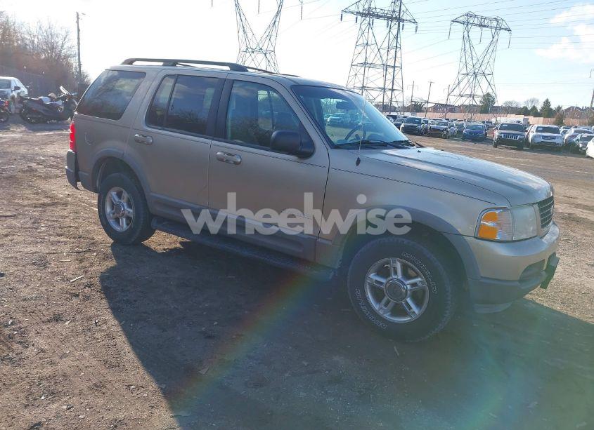 2002 Ford Explorer XLT (VIN 1FMZU73E52UA86408) main photo