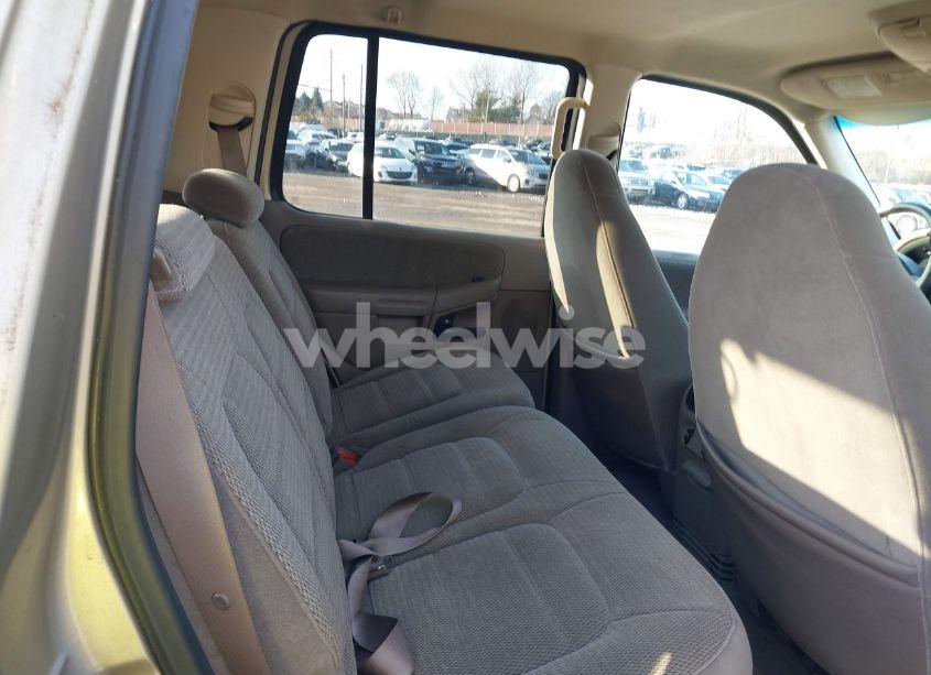 Photo 8 of 2002 Ford Explorer XLT (VIN 1FMZU73E52UA86408)