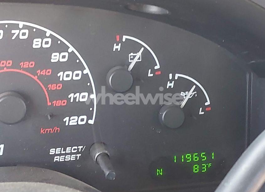 Photo 15 of 2002 Ford Explorer XLT (VIN 1FMZU73E52ZA40029)