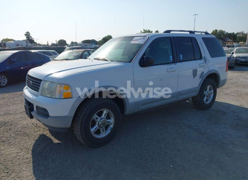 Photo 2 of 2002 Ford Explorer XLT (VIN 1FMZU73E52ZA40029)