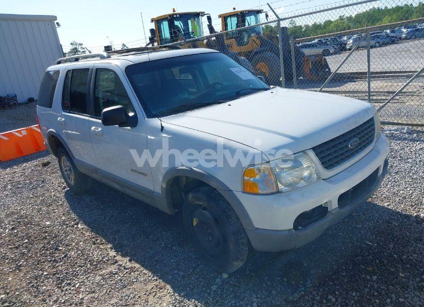 2002 Ford Explorer XLT (VIN 1FMZU73E52ZA71930) main photo