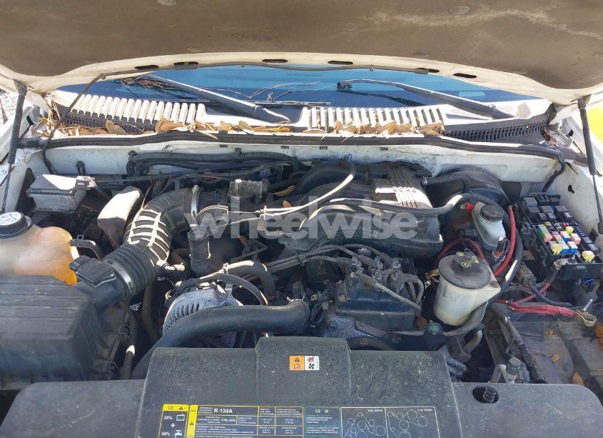 Photo 10 of 2002 Ford Explorer XLT (VIN 1FMZU73E52ZA71930)