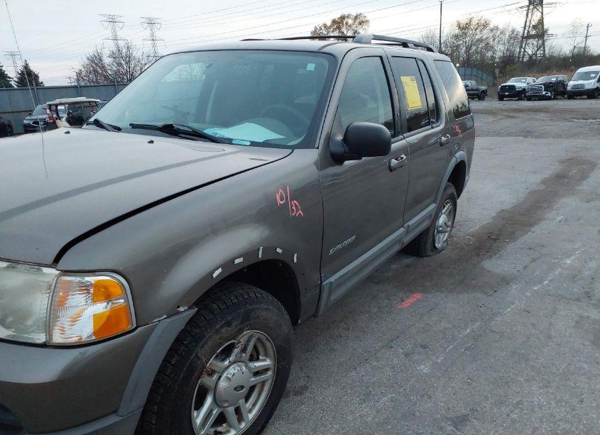 Photo 6 of 2002 Ford Explorer XLT (VIN 1FMZU73E52ZB75513)