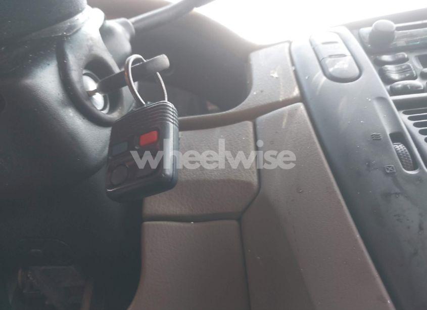 Photo 11 of 2002 Ford Explorer XLT (VIN 1FMZU73E62UA52395)