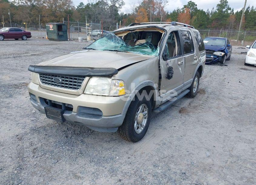 Photo 2 of 2002 Ford Explorer XLT (VIN 1FMZU73E62UA52395)