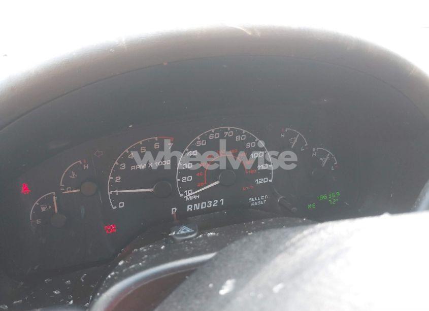 Photo 7 of 2002 Ford Explorer XLT (VIN 1FMZU73E62UA52395)