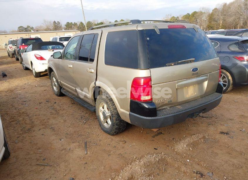 Photo 3 of 2002 Ford Explorer XLT (VIN 1FMZU73E62UB29699)