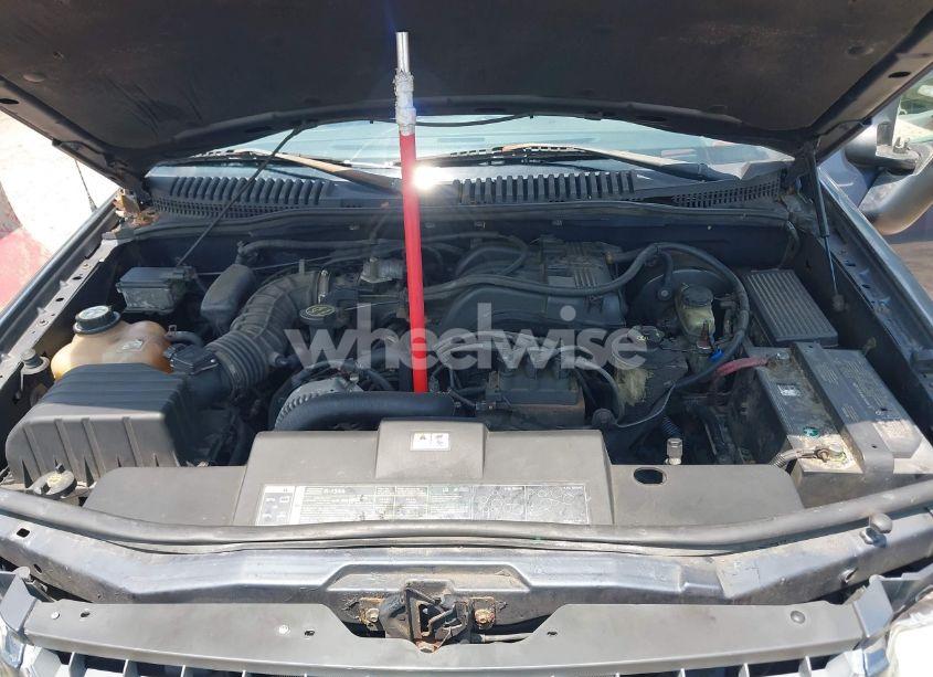 Photo 10 of 2002 Ford Explorer XLT (VIN 1FMZU73E62ZA22171)