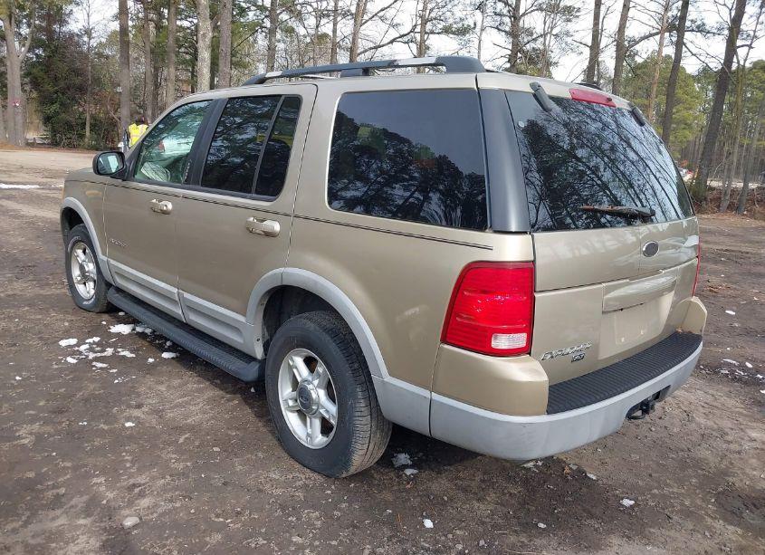Photo 3 of 2002 Ford Explorer XLT (VIN 1FMZU73E62ZA56157)