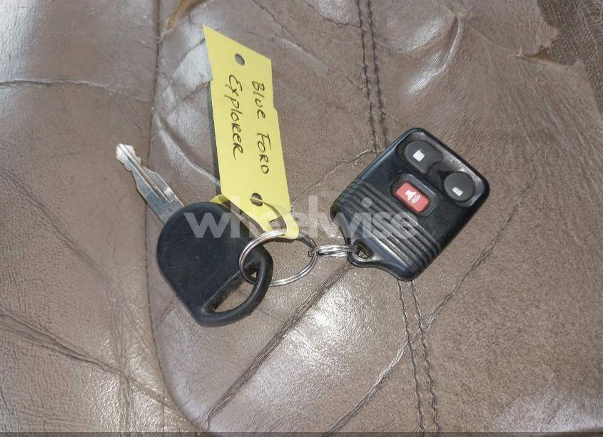 Photo 11 of 2002 Ford Explorer XLT (VIN 1FMZU73E62ZB39054)