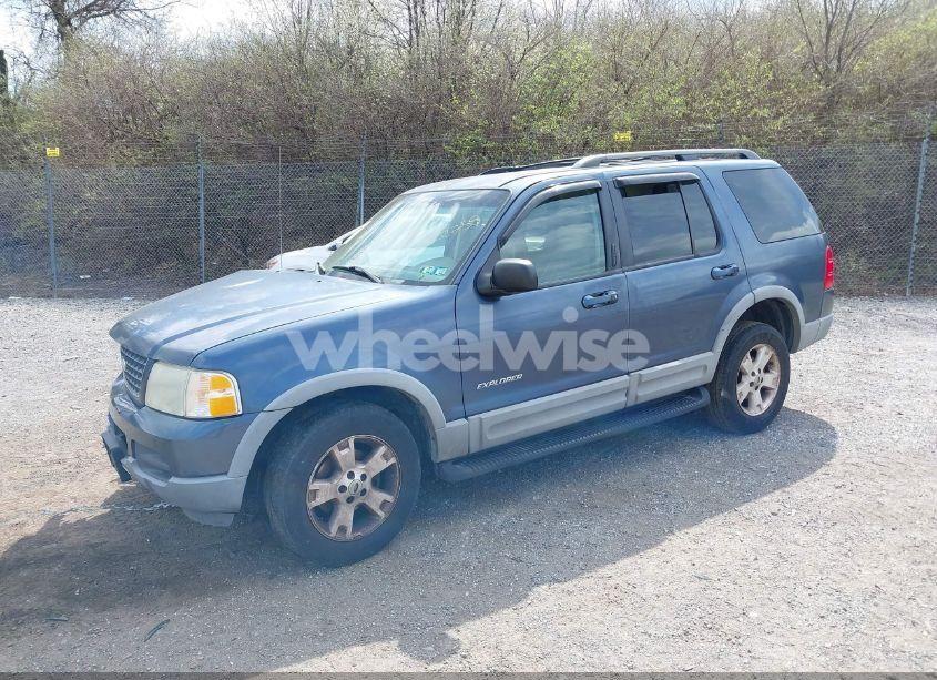 Photo 2 of 2002 Ford Explorer XLT (VIN 1FMZU73E62ZB39054)