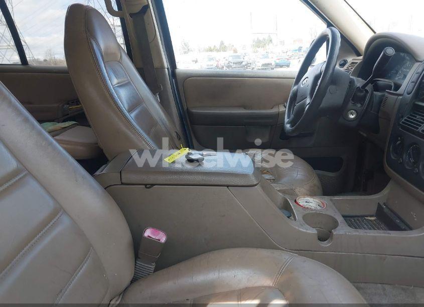 Photo 5 of 2002 Ford Explorer XLT (VIN 1FMZU73E62ZB39054)