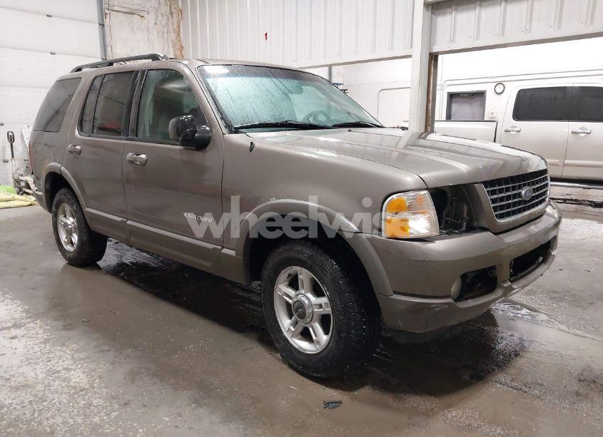 2002 Ford Explorer XLT (VIN 1FMZU73E62ZC15579) main photo