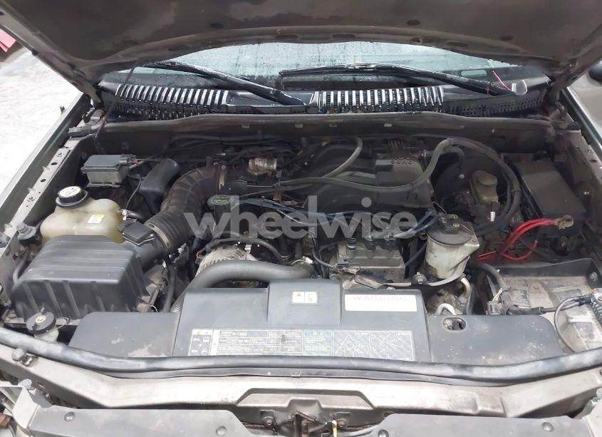 Photo 10 of 2002 Ford Explorer XLT (VIN 1FMZU73E62ZC15579)