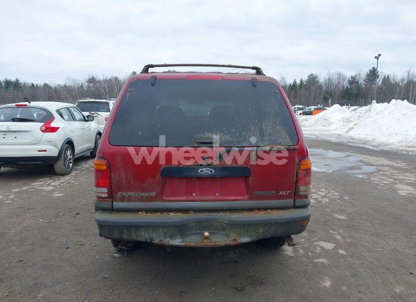 Photo 15 of 2000 Ford Explorer XLT (VIN 1FMZU73E6YZB45770)