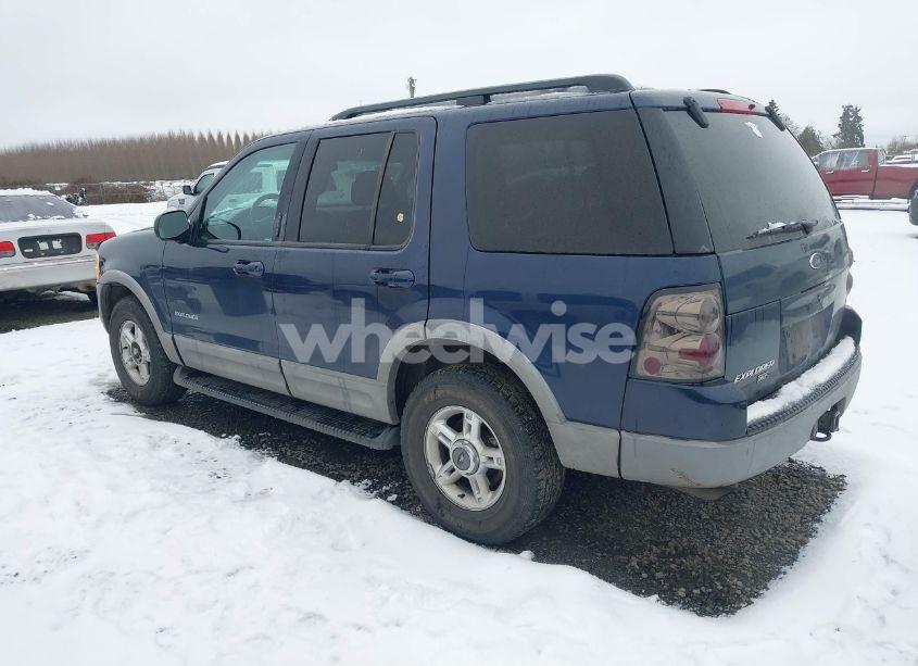 Photo 3 of 2002 Ford Explorer XLT (VIN 1FMZU73E72UC53402)